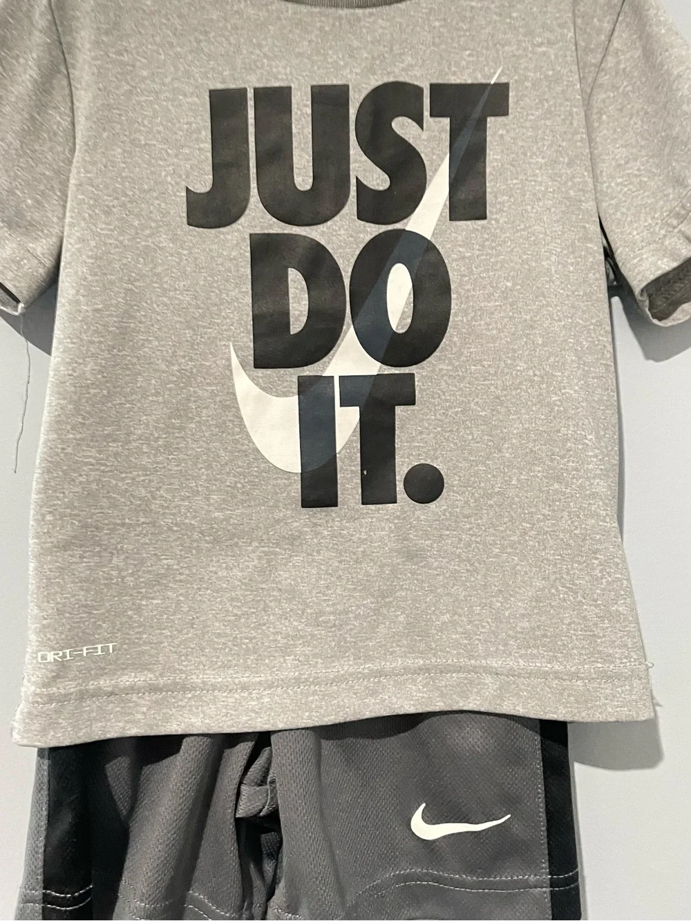 Nike Dry Fit | Kids' Gray 'Just Do It' Set | Size 2-3T